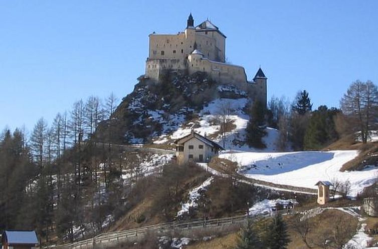 Appartement Aquileia****, (Scuol).