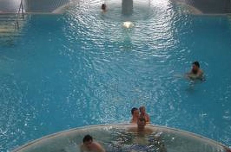 Appartement Aquileia****, (Scuol).