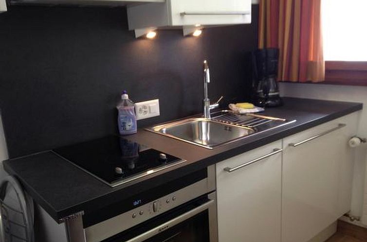 Appartement Ferienwohnungen Chasa Valär, (Scuol).