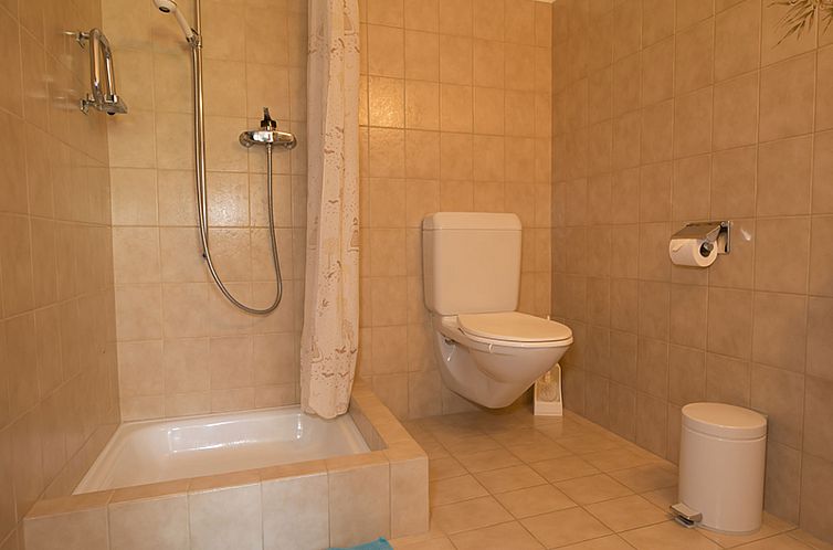 Appartement Chasa Bainvgnü, (Scuol)