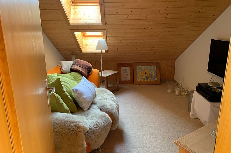 Appartement Haus Vicasa, Andiast, (Andiast).