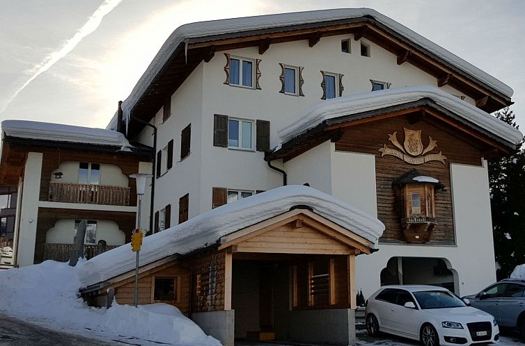 Appartement Casa Davos Cuort Good, Vella, (Vella).