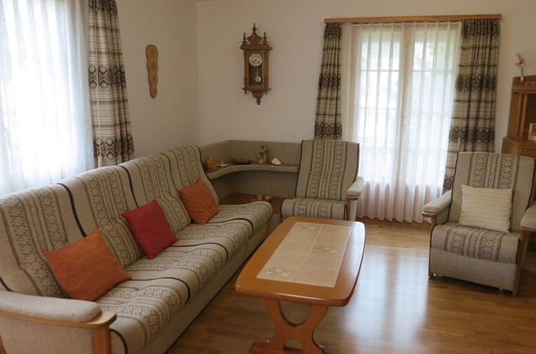 Appartement Casa Davos Cuort Good, Vella, (Vella).
