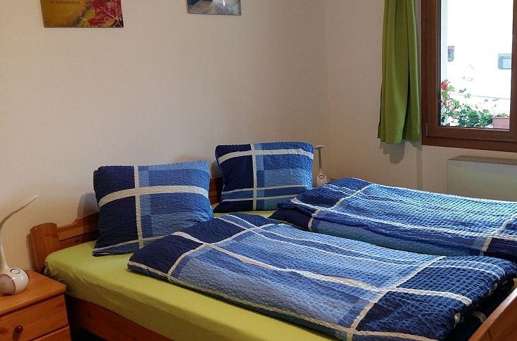 Appartement Schweizer, Obersaxen-Affeier, (Obersaxen).