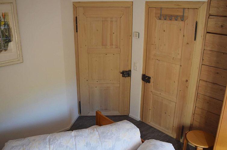 Appartement Gyrgarta, Obersaxen-Meierhof, (Obersaxen), 34066