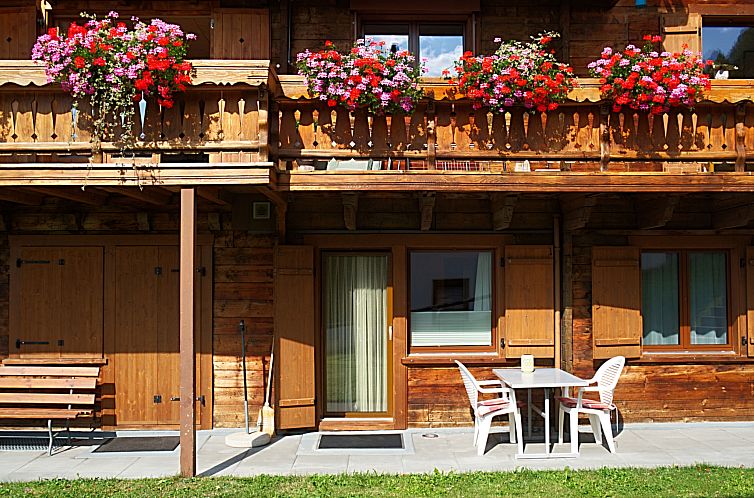 Appartement Genoveva Sax, Obersaxen-Meierhof, (Obersaxen).