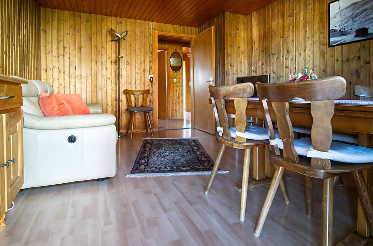 Appartement Genoveva Sax, Obersaxen-Meierhof, (Obersaxen).
