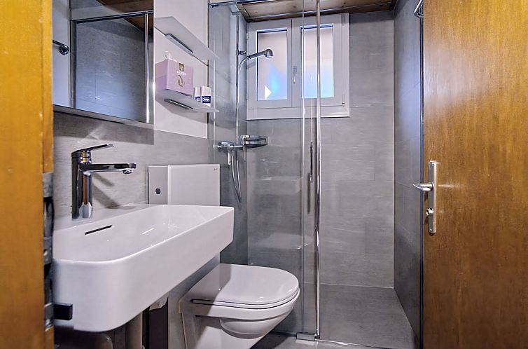 Appartement Genoveva Sax, Obersaxen-Meierhof, (Obersaxen).