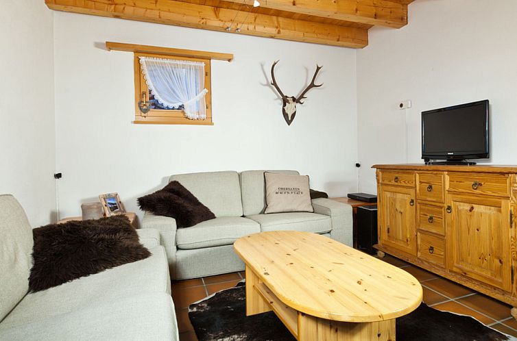Appartement Ferienhaus Annahüs, Obersaxen-Misanenga, (Obers