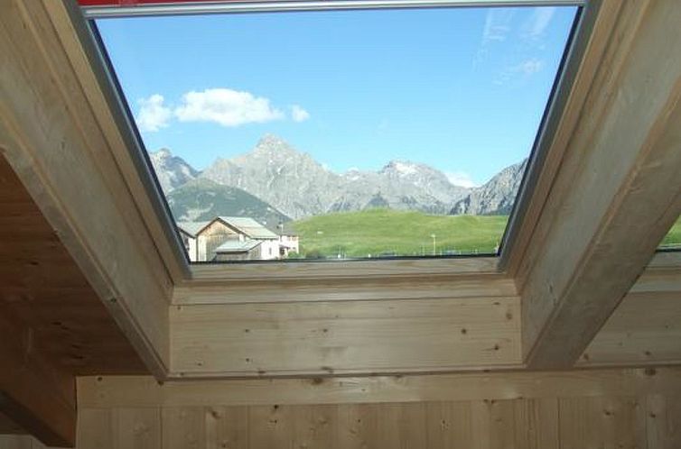 Appartement Chasa Cumulus/DG Ferienwohnung Sainas 139 A, (Ft