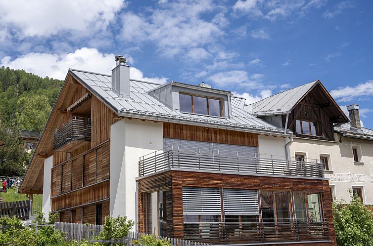 Guest house 1823611 - Apartment Under Gräub / Grisons - Appartement Chasa Flora, (Ftan).