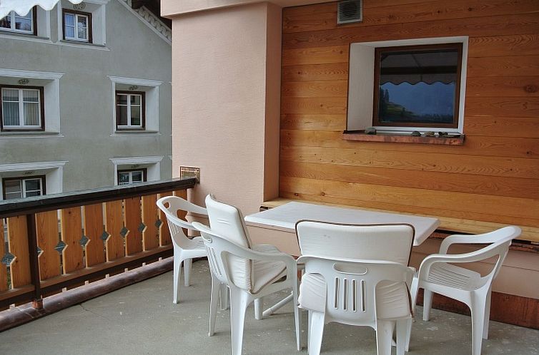 Appartement Mugliner 117A, (Ftan).