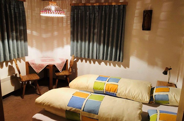 Appartement Mugliner 117A, (Ftan).