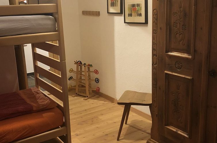 Appartement Mugliner 117A, (Ftan).