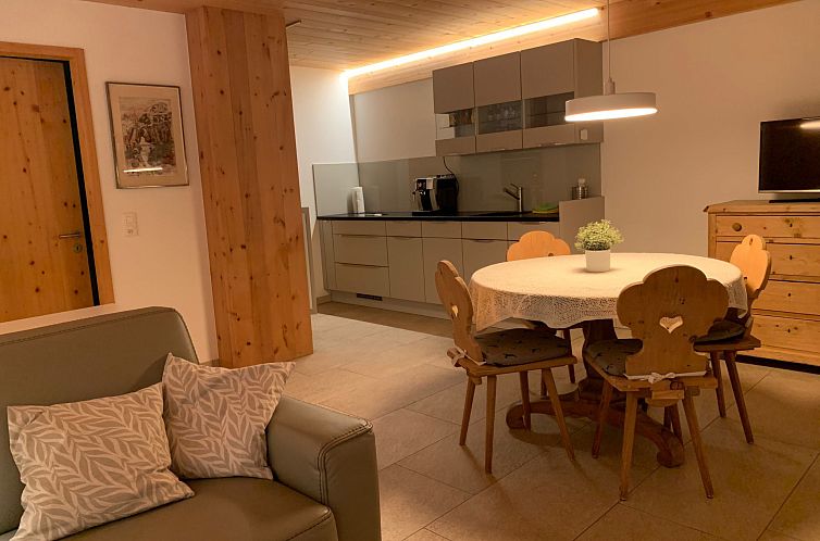 Appartement Stalletta, (Ftan).