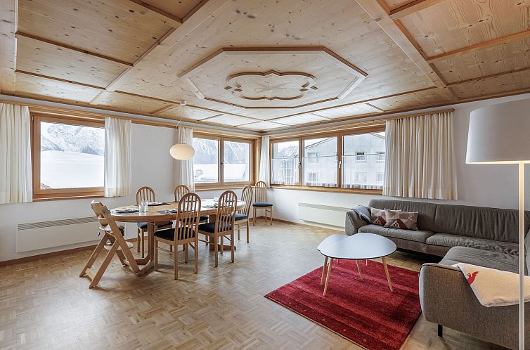 Appartement Plazzöl 111B, (Ftan).