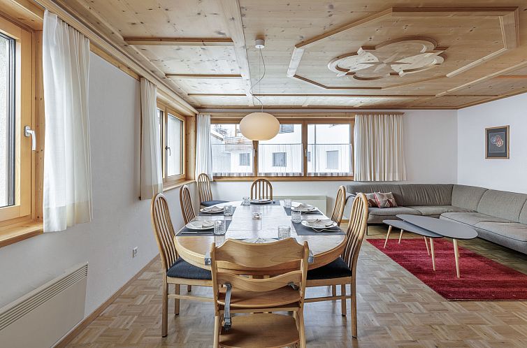 Appartement Plazzöl 111B, (Ftan).
