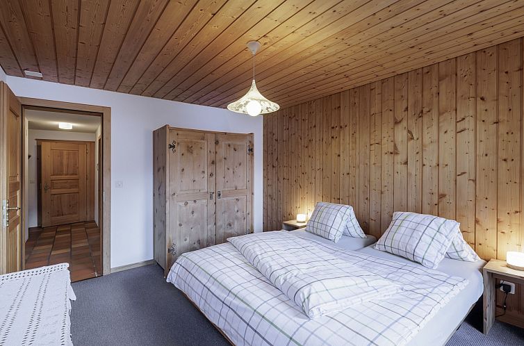 Appartement Plazzöl 111B, (Ftan).