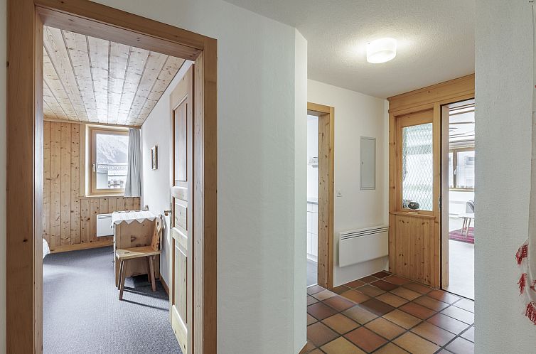 Appartement Plazzöl 111B, (Ftan).