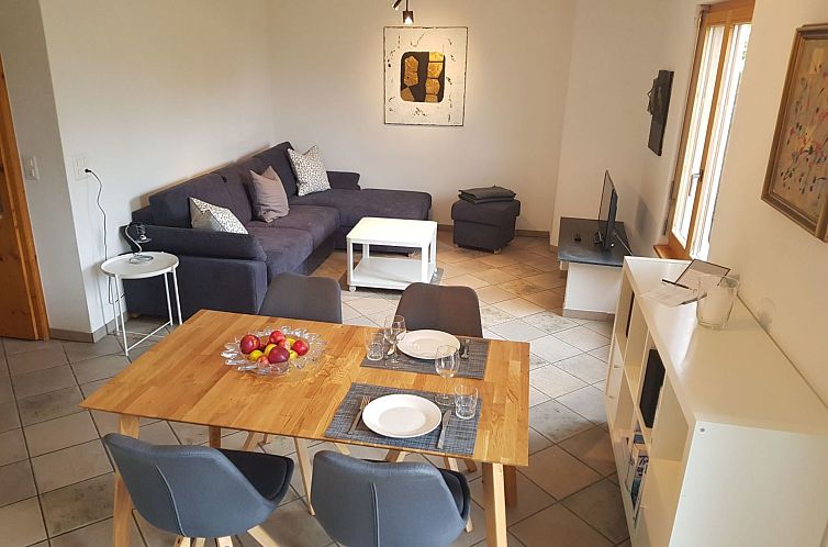 Appartement Iten, (Ftan).