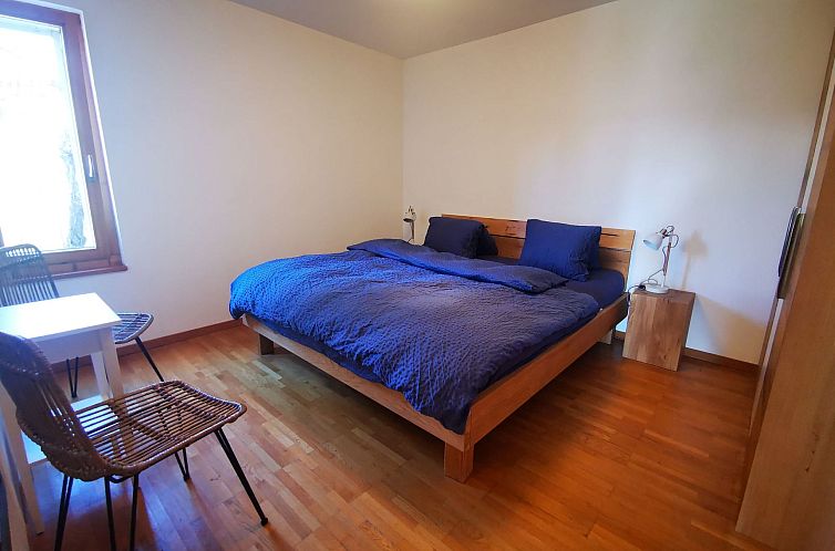 Appartement Iten, (Ftan).
