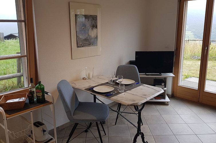Appartement Iten, (Ftan).
