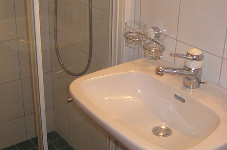 Appartement Iten, (Ftan).