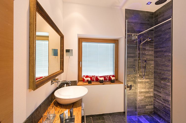 Appartement alpinlodge & spa*****, (Samnaun-Ravaisch).