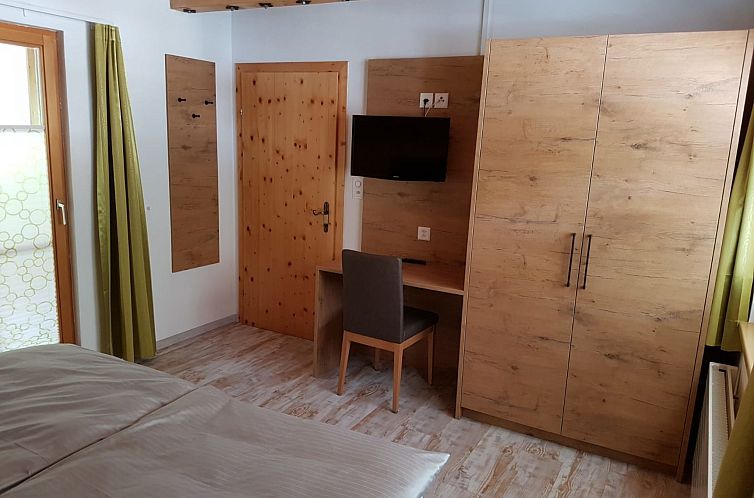 Appartement Chasa Madlaina, (Samnaun-Dorf).