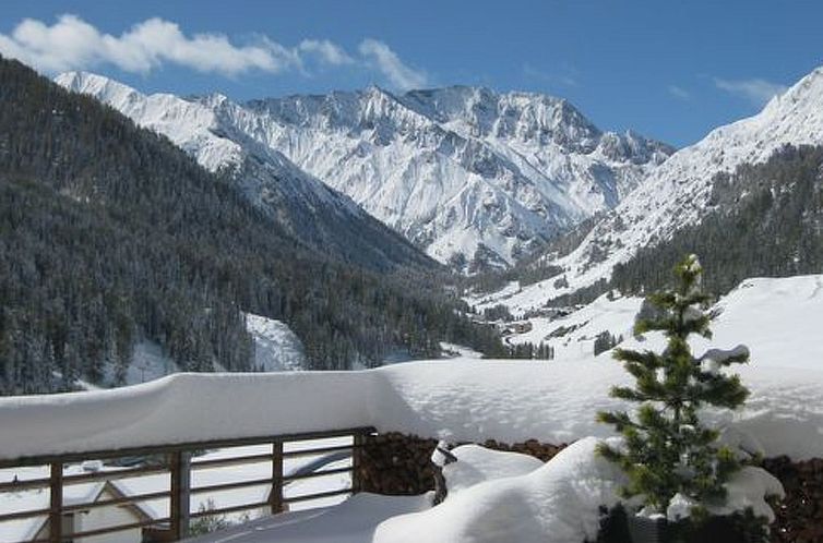Appartement Apart Lischana, (Samnaun-Laret).