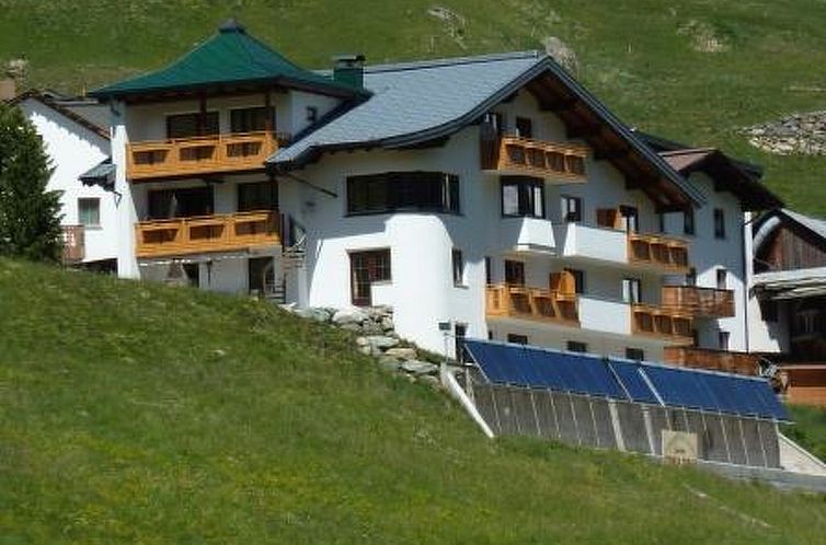 Appartement Chasa Sulai, (Samnaun-Laret).
