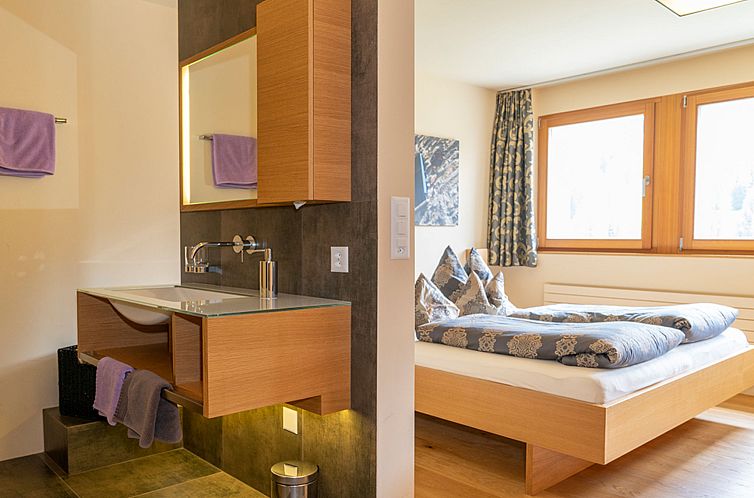 Appartement Das Felaria, (Samnaun-Laret).