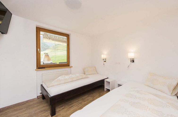 Appartement Chasa Sulai, (Samnaun-Laret).