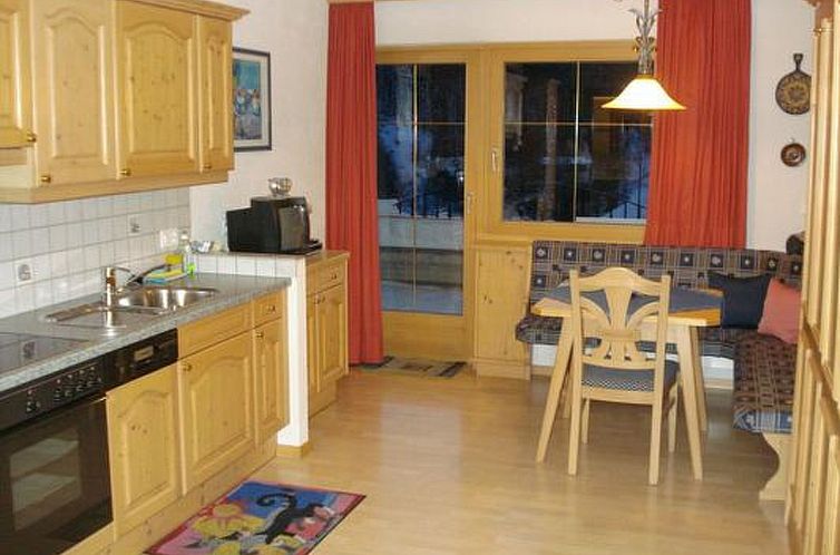 Appartement Chasa Valetta, (Samnaun-Laret).