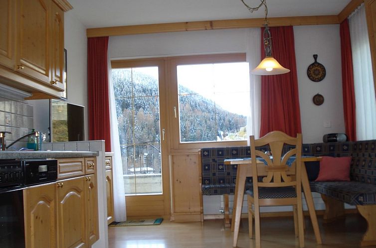 Appartement Chasa Valetta, (Samnaun-Laret).