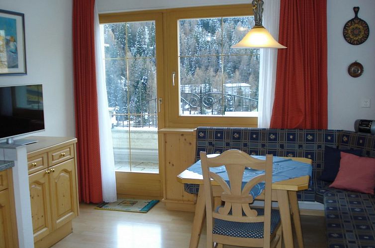 Appartement Chasa Valetta, (Samnaun-Laret).