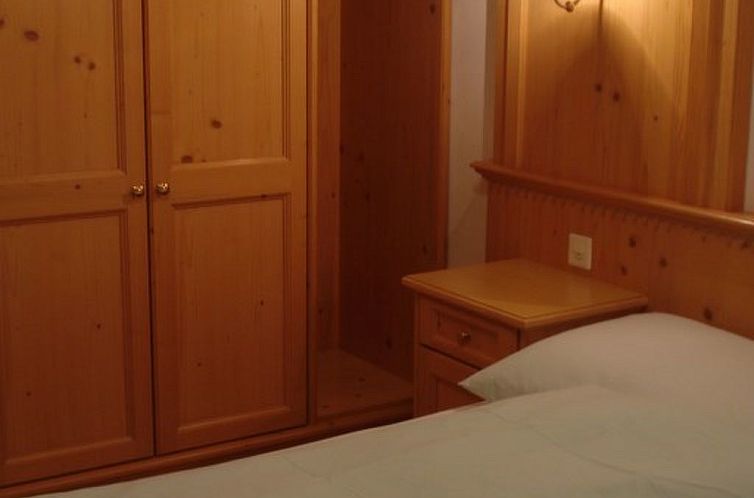 Appartement Chasa Sulai, (Samnaun-Laret).