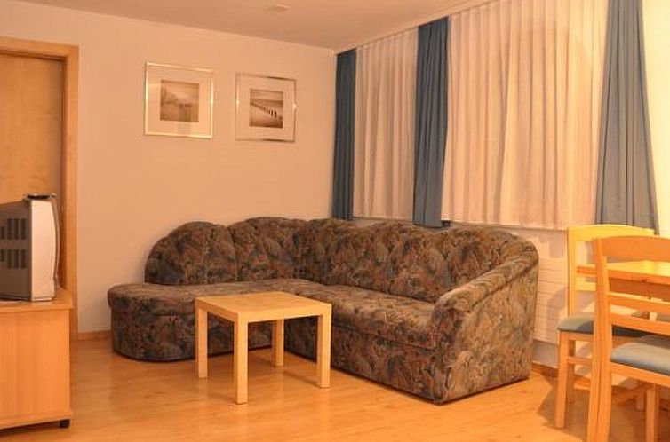 Appartement Haus Gentiana, (Samnaun-Laret).