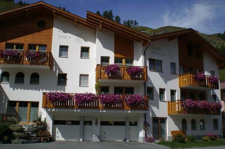 Appartement Haus Gentiana, (Samnaun-Laret).
