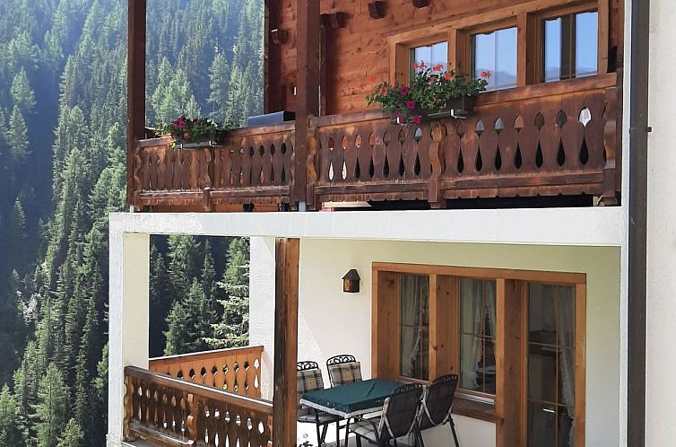 Appartement Chalet Guardaval, (Samnaun-Compatsch).