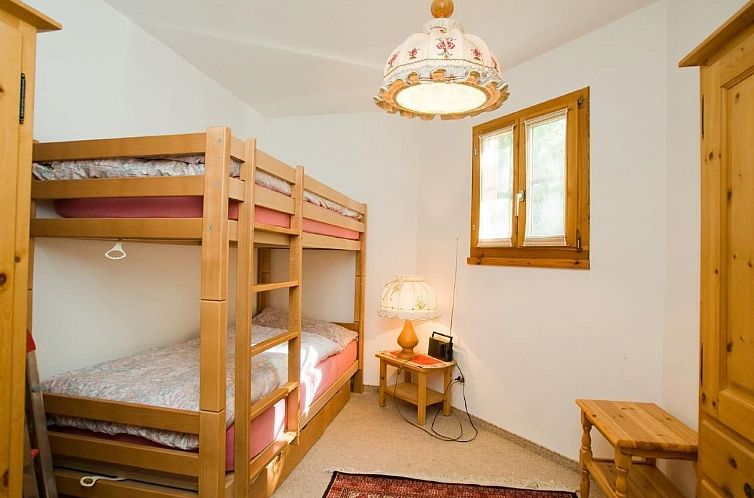 Appartement Chesa Aquileja Trüb
