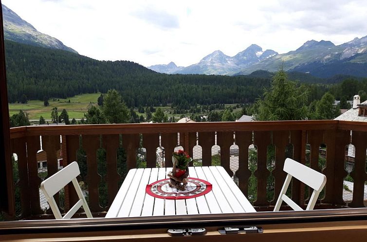 Appartement Chesa Azalee 10