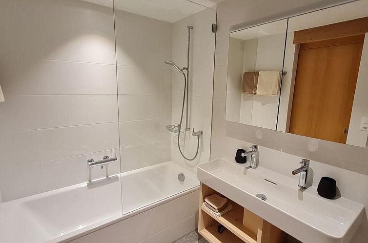 Appartement Chesa la Furia 3- Bergbahnen inklusiv im Sommer