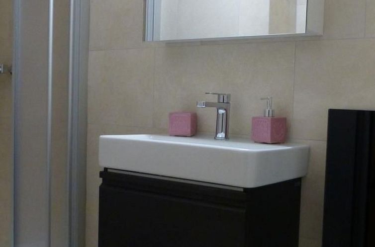Appartement Chavallera Wohnheim Surlej 9