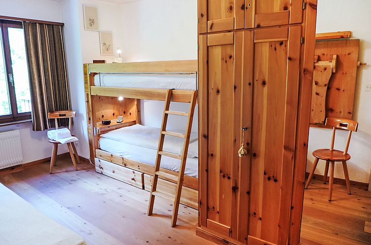 Appartement Chesa Arlas D2