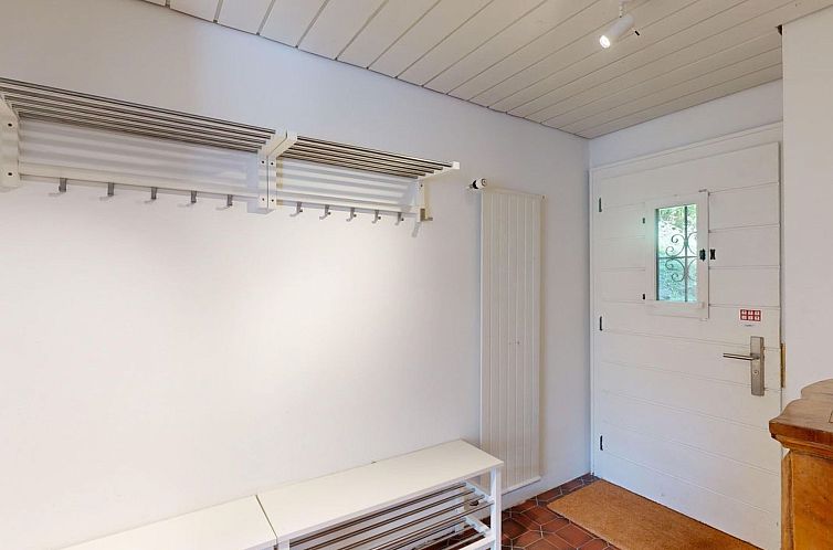 Appartement Apartment Crasta grosszügige und moderne 5.5 Zi