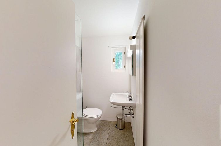 Appartement Apartment Crasta grosszügige und moderne 5.5 Zi
