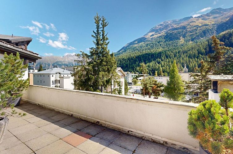 Appartement Apartment Crasta grosszügige und moderne 5.5 Zi