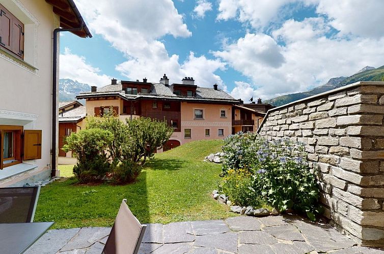 Appartement Apartment Abretta EG - Ruhige Wohnung in Champf?