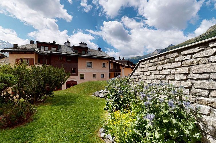 Appartement Apartment Abretta EG - Ruhige Wohnung in Champf?